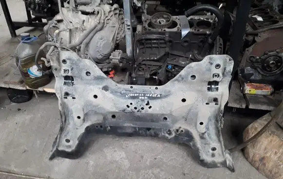 Citroen C4 I Front subframe