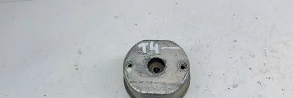 Volkswagen Multivan T4 Engine mount bracket 701199201