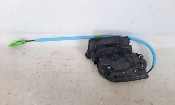BMW X1 F48 F49 Front door lock 7281937 51217281937
