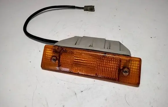 Volkswagen PASSAT B2 Front indicator light 171953049F 3320017 42626R6