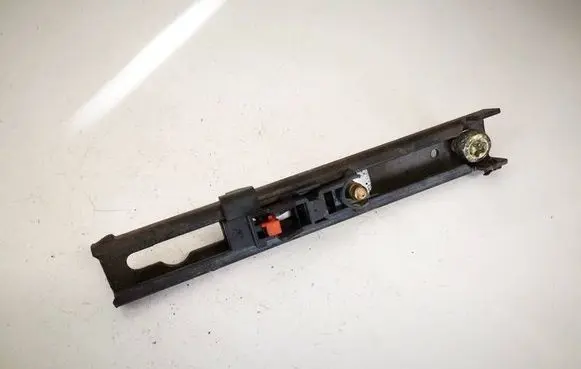 Peugeot 307 Seat belt adjustment rail 