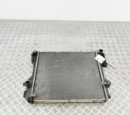 Jaguar XJ X350 Coolant radiator 4R838005BE