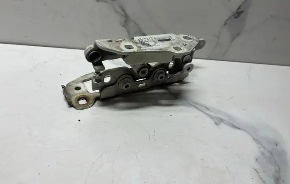 Mercedes-Benz C W204 Engine bonnet/hood hinges A2048800728004