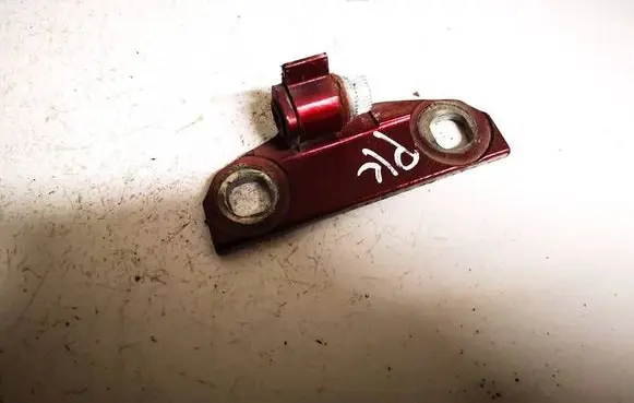 Volvo XC70 Front door upper hinge 