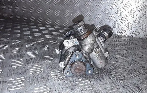 Seat Exeo (3R) Power steering pump 8e0145155n