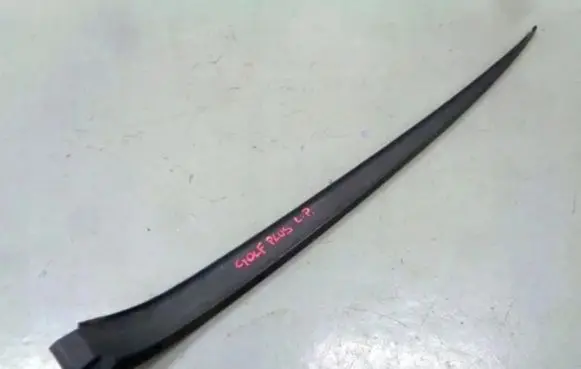 Volkswagen Golf V Windshield/front glass wiper blade 