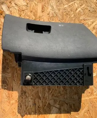 BMW 5 E39 Glove box 51168167693