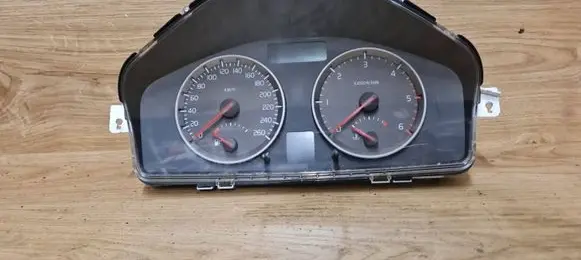Volvo V50 Speedometer (instrument cluster) 30728645 30710071