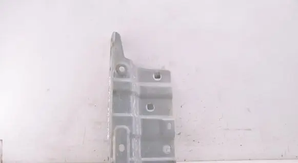 Dacia Sandero III Fender mounting bracket 631421960R