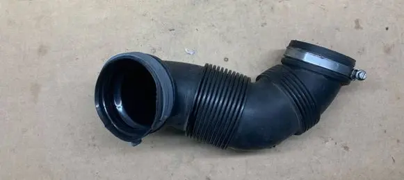 Volkswagen Golf VII Air intake duct part 5Q0129654G 6588RRR