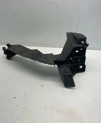 Audi Q7 4M Headlight/headlamp mounting bracket 4M0805608