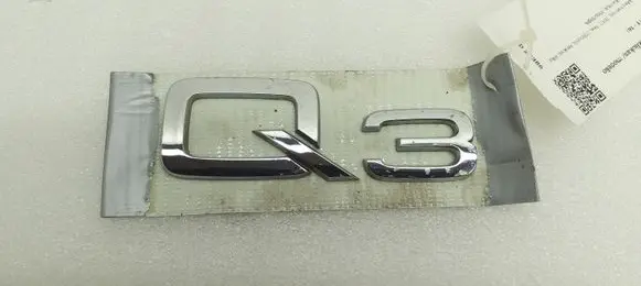Audi Q3 8U Manufacturers badge/model letters 