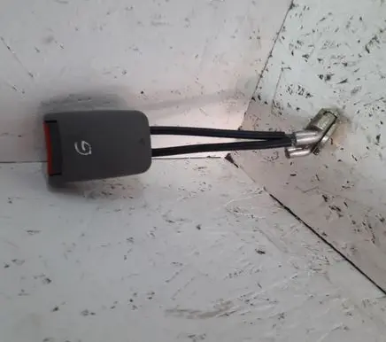 Volkswagen New Beetle Middle seatbelt (rear) 