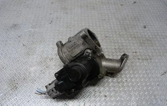 Volkswagen Caddy EGR valve 03G129637A