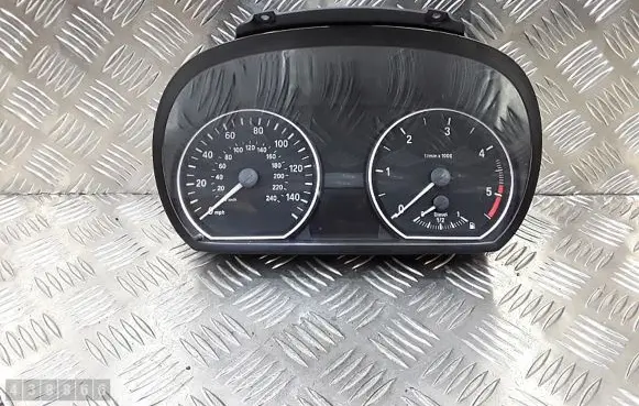 BMW 1 E81 E87 Speedometer (instrument cluster) 1041568