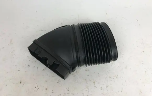Maserati Levante Air intake duct part 670034626