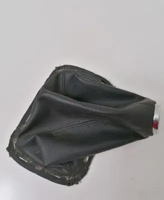 Toyota Avensis T250 Gear lever shifter trim leather/knob