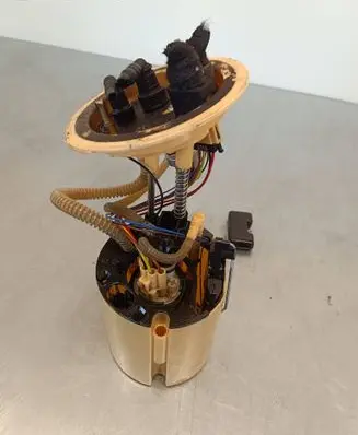 Audi A5 Sportback 8TA In-tank fuel pump A2C53394853 8K0919050P