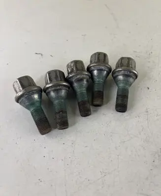 Jeep Cherokee Nuts/bolts 