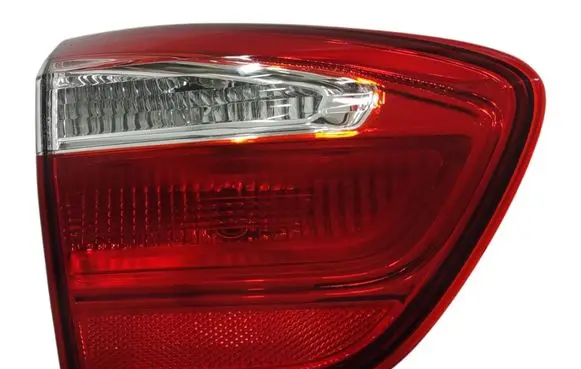 KIA Rio Tailgate rear/tail lights 924031W2