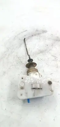 Audi 80 90 S2 B4 Central locking vacuum pump 893862123