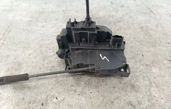 Renault Modus Front door lock 