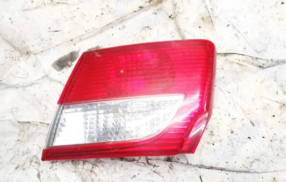Mazda 626 Tailgate rear/tail lights 22661919 226-61919