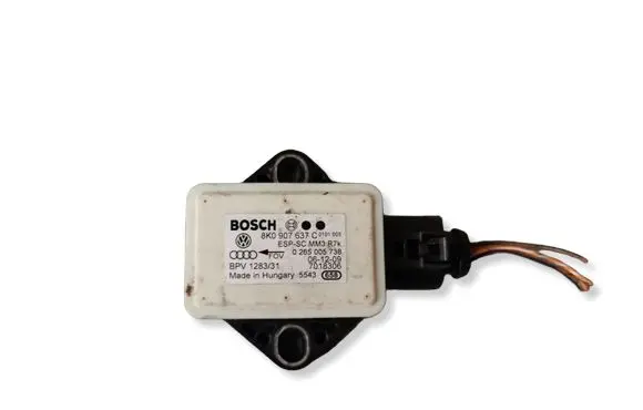 Audi A4 S4 B8 8K ESP acceleration yaw rate sensor 8K0907637C