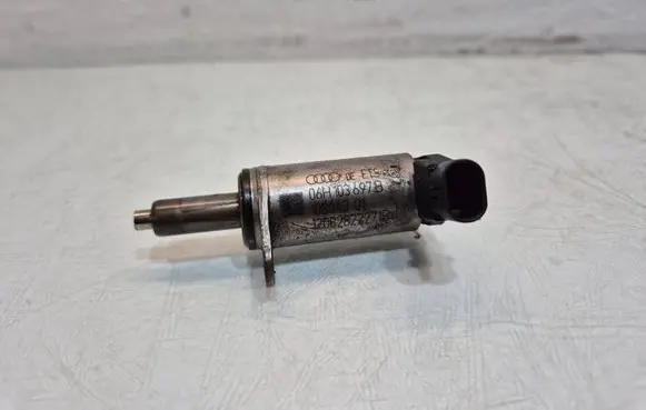 Audi Q5 SQ5 8R Turbo solenoid valve 06H103697B