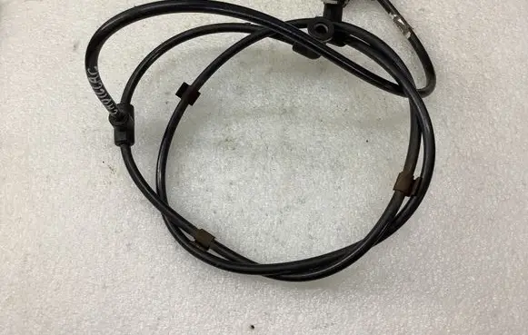 Cadillac SRX Windshield washer fluid hose 