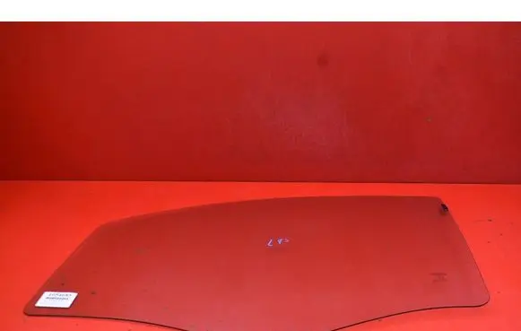 Fiat Fiorino Front door window glass four-door 