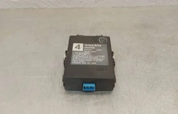 Volvo C70 Other control units/modules 9166198 1513008040 1551102198A