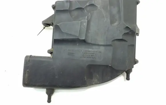 Mercedes-Benz E W211 Air filter box A6420940304