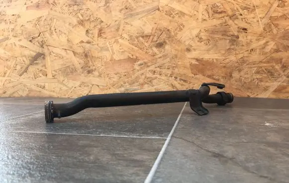 Audi A4 S4 B6 8E 8H Engine coolant pipe/hose 06C121075F