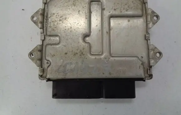 Fiat Punto (188) Engine control unit/module 51879338