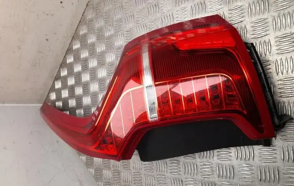 Volvo XC90 Rear/tail lights 32228827