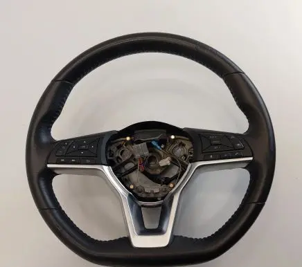 Nissan Leaf II (ZE1) Steering wheel