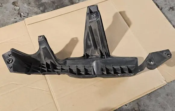 BMW X3 E83 Headlight/headlamp mounting bracket 3414310