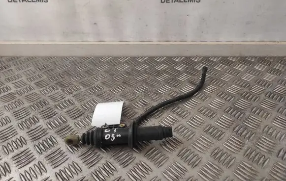 Volkswagen II LT Clutch master cylinder 0002903212
