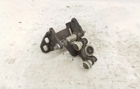 Volkswagen Crafter Sliding door middle roller runner A9067600247