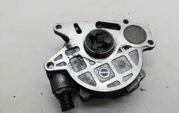 Volkswagen Caddy Vacuum pump 03L145100