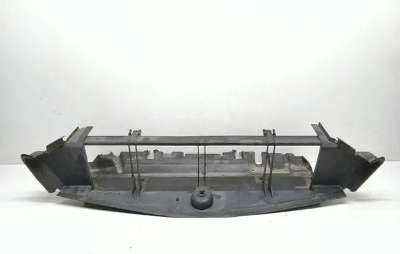 Mercedes-Benz E A207 Intercooler air guide/duct channel