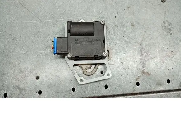 Audi A8 S8 D3 4E Coolant heater control valve 4F0820511B