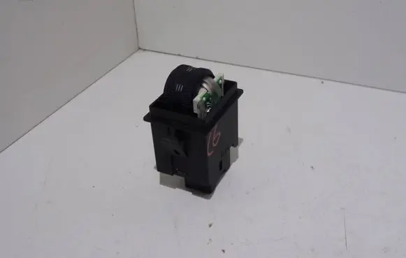 Audi A6 S6 C6 4F Headlight level height control switch 4F0941301