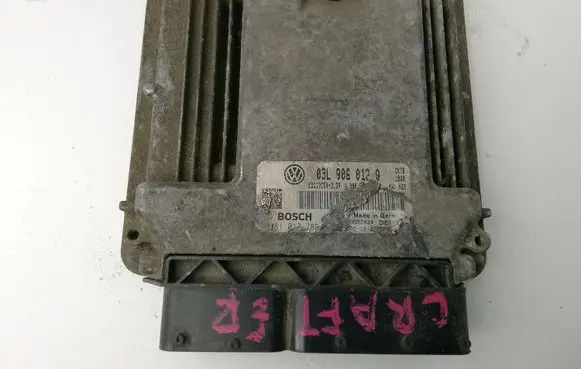 Volkswagen Crafter Engine control unit/module 03L906012Q 1039S52824 0281017789