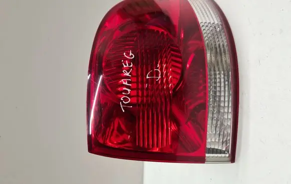 Volkswagen Touareg I Rear/tail lights 7L6945096K