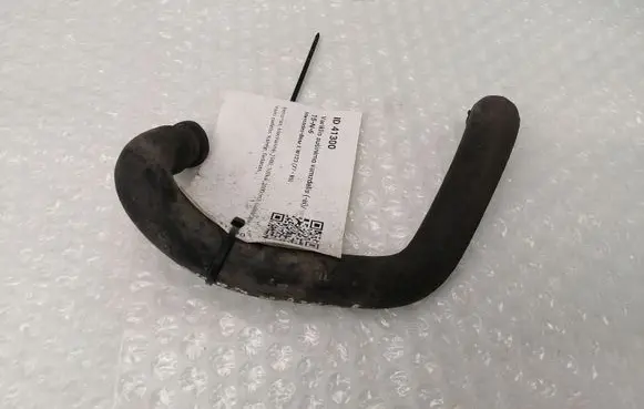 Mercedes-Benz E W123 Engine coolant pipe/hose