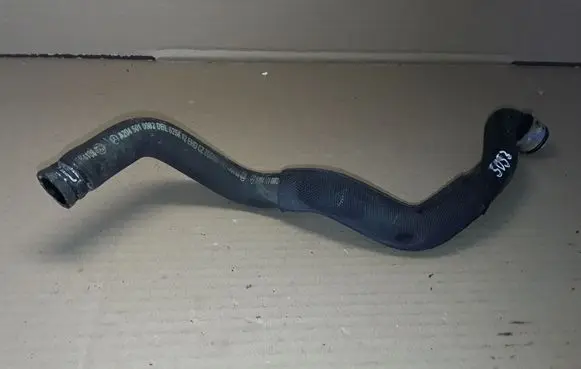 Mercedes-Benz C W204 Engine coolant pipe/hose A2045010982