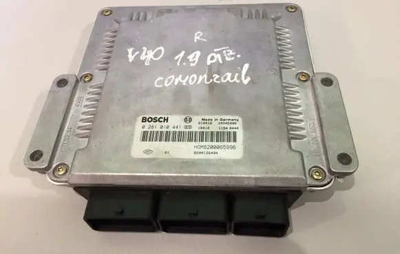 Volvo S40, V40 Engine control unit/module 30630048 0281010441