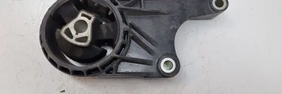 Opel Zafira C Engine mount bracket 13248600